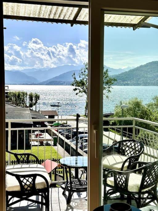 Lilly Del Lago Maggiore Castelveccana Exteriér fotografie